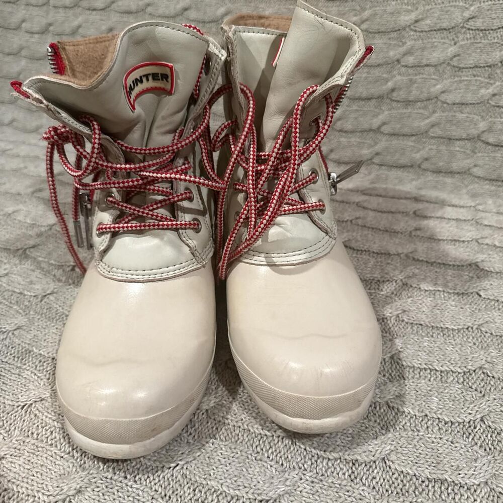 Hunter Women's Cream and White Boots Size 9
